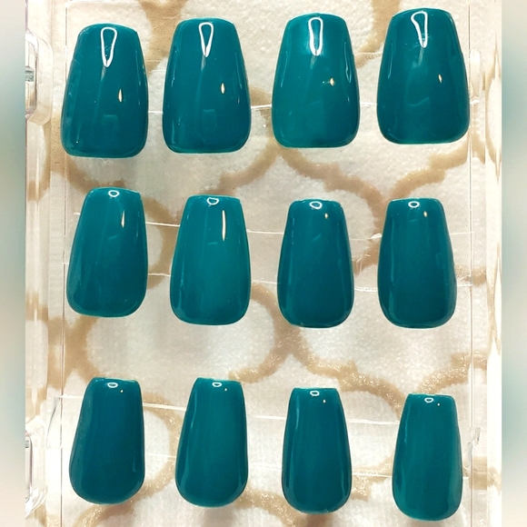 Press on nails 24 set - Picture 1 of 5